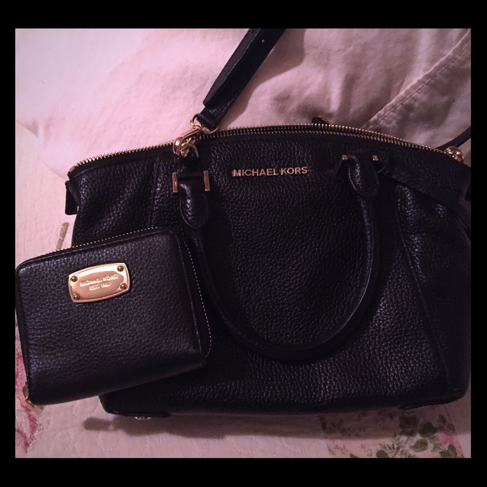 Michael Kors Shoulder Bag with Wallet